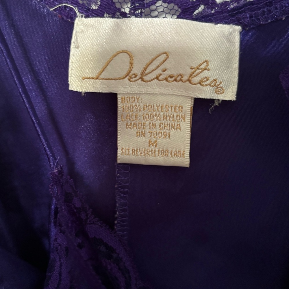 Beautiful satin lace purple bodysuit - Picture 7 of 7